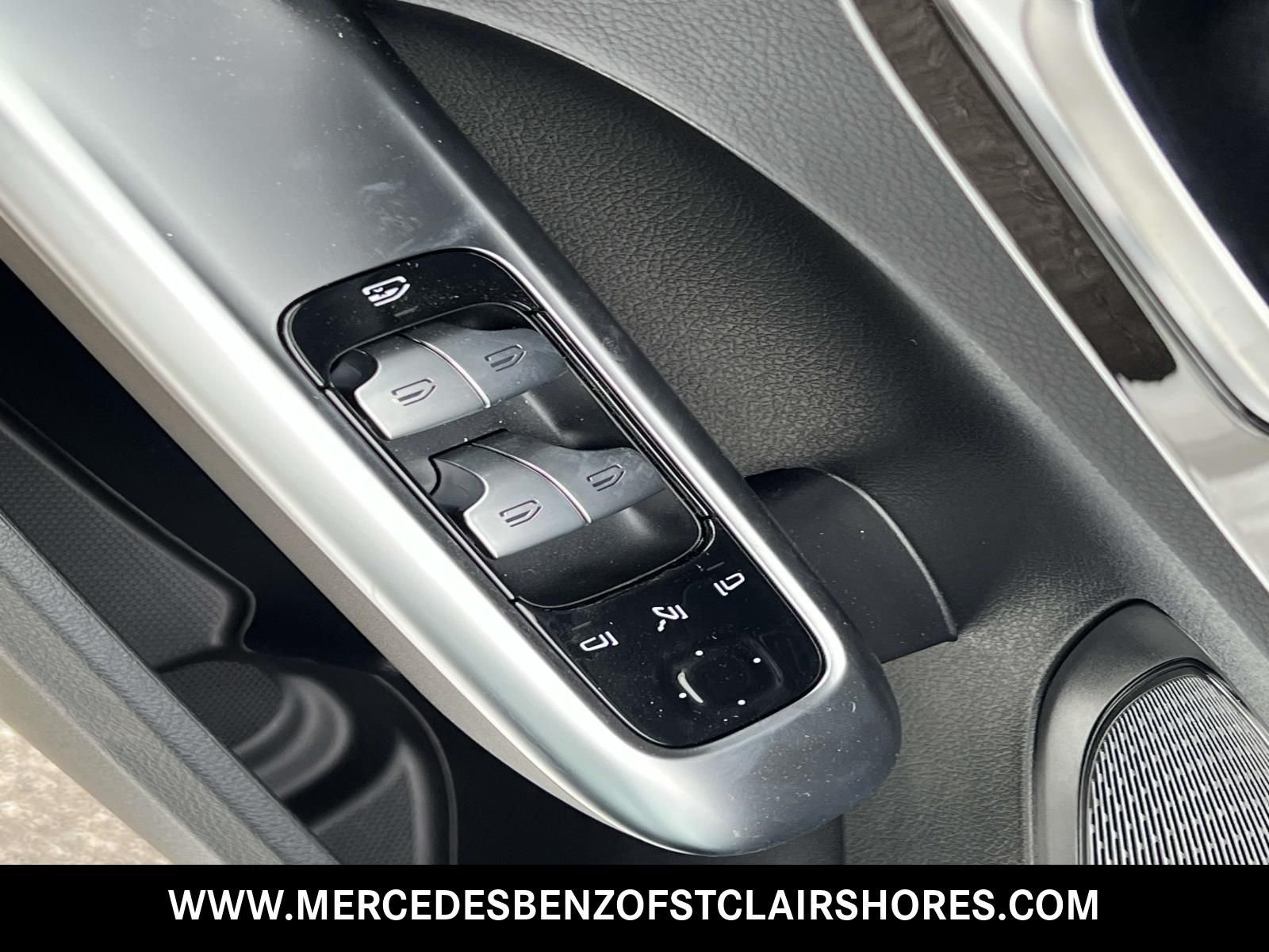 New 2026 Polar White Mercedes-Benz C 300 image 15
