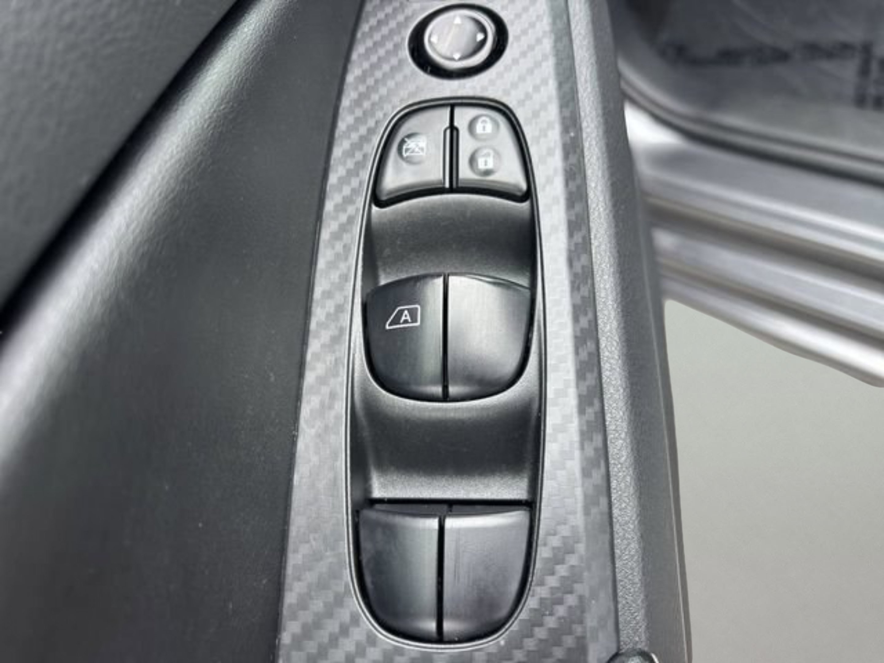 2024 Nissan Altima SV - Photo 14