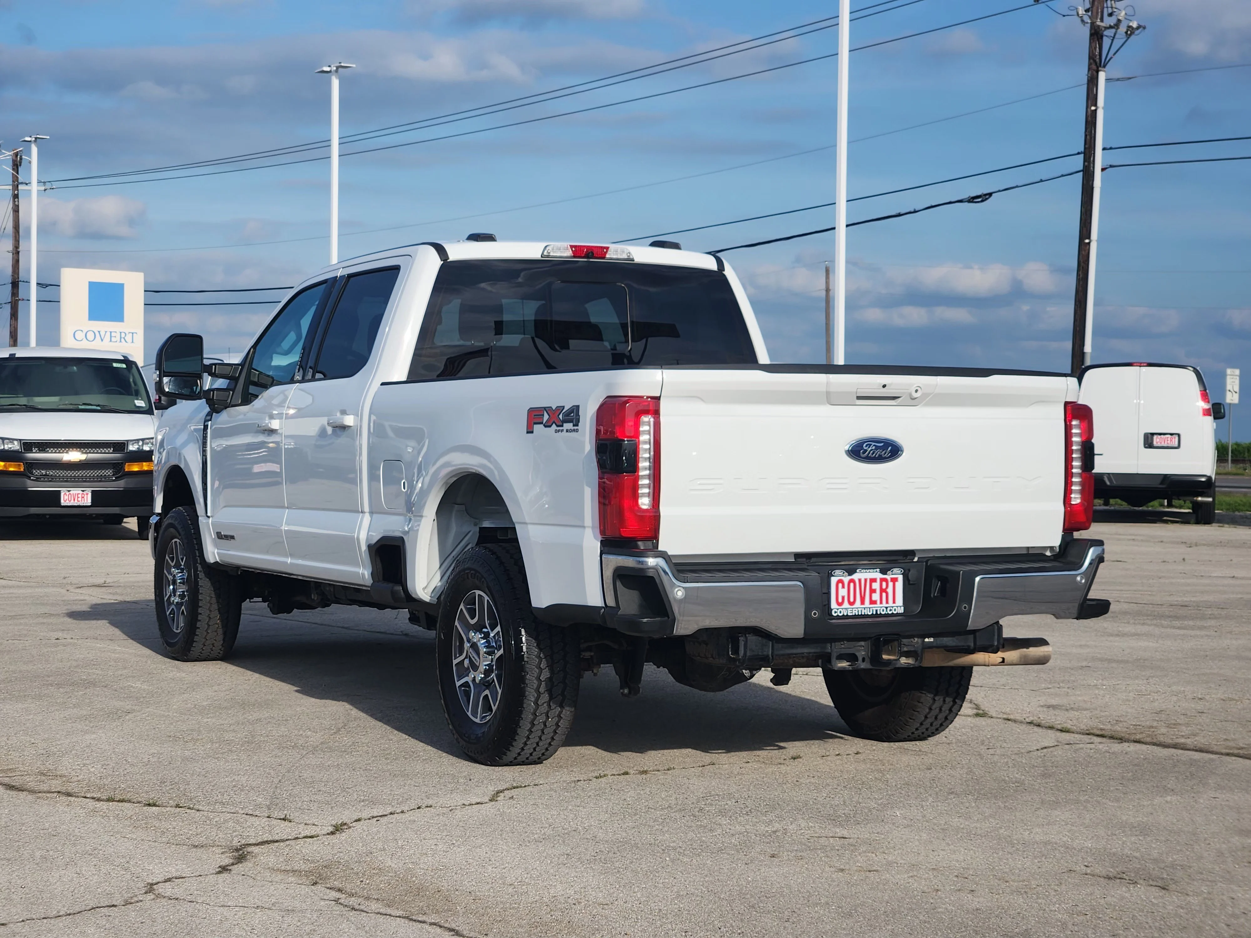 Used 2024  Ford XL image 7