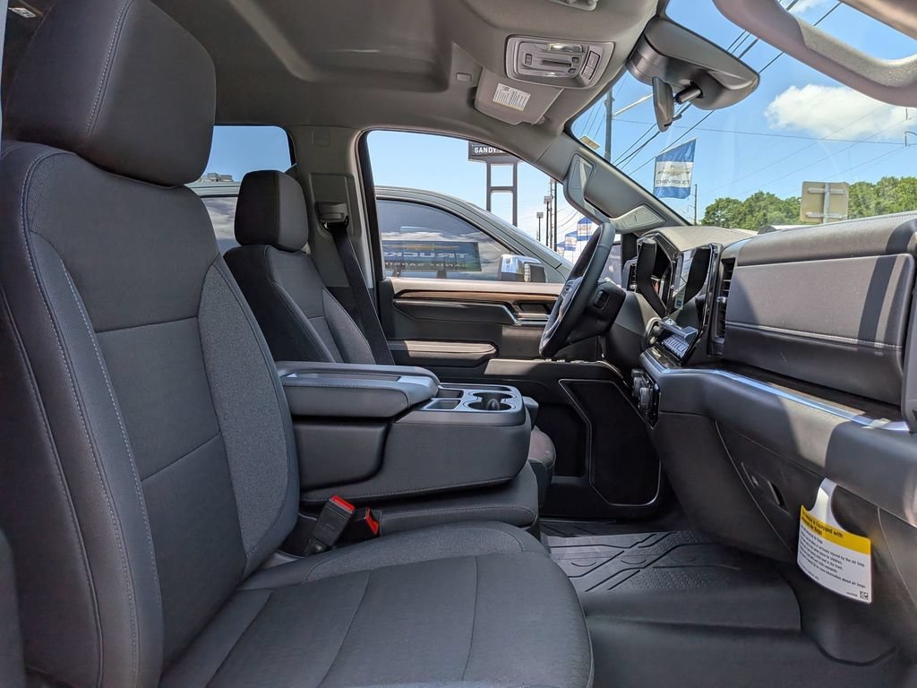 2025 Chevrolet Silverado 1500 LT - Photo 30