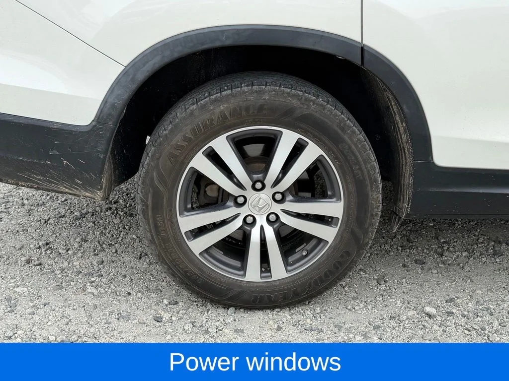 Used 2018  Honda EX-L image 11
