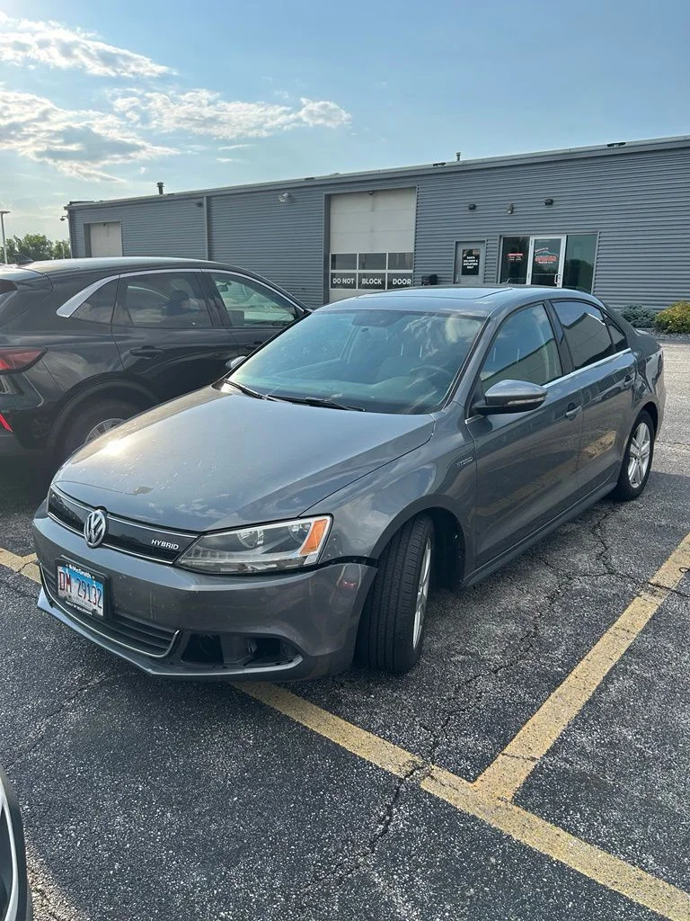 Used 2013 Black Volkswagen SEL image 4