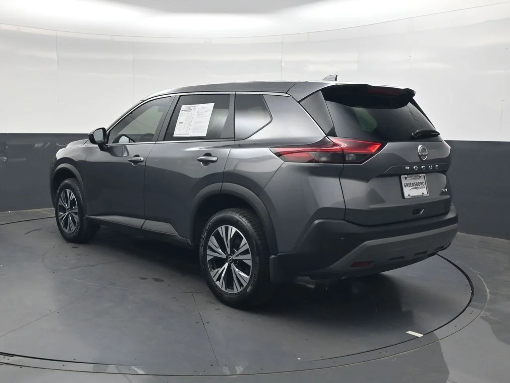 Used 2023 Gray Nissan SV image 7