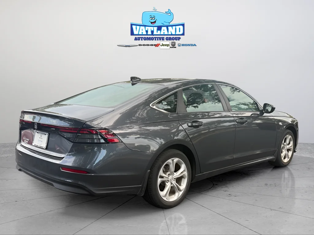 2023 Honda Accord LX - Photo 5