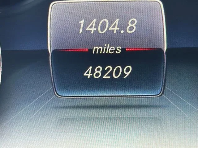 Used 2019 Red Mercedes-Benz 4MATIC® image 28