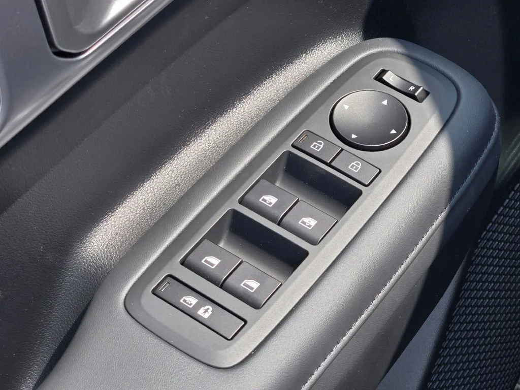 New 2026 Gray Hyundai SEL image 19