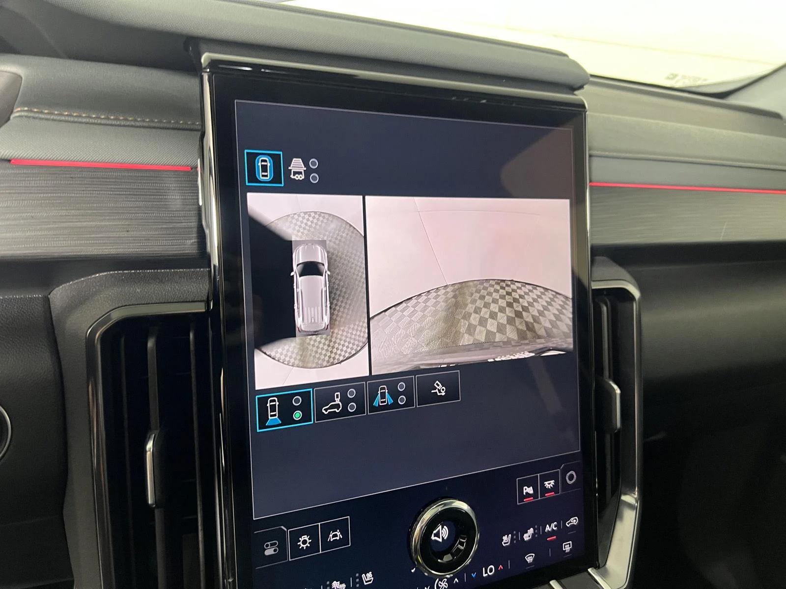 Used 2026 Sterling Metallic GMC AT4 image 30