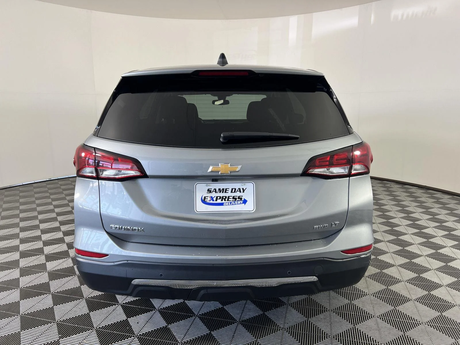 Used 2024 Sterling Gray Metallic Chevrolet LT image 24