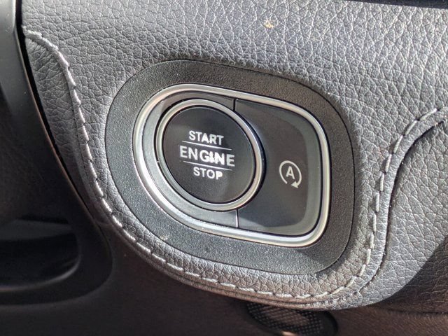 Used 2022 Polar White Mercedes-Benz GLE 450 image 28
