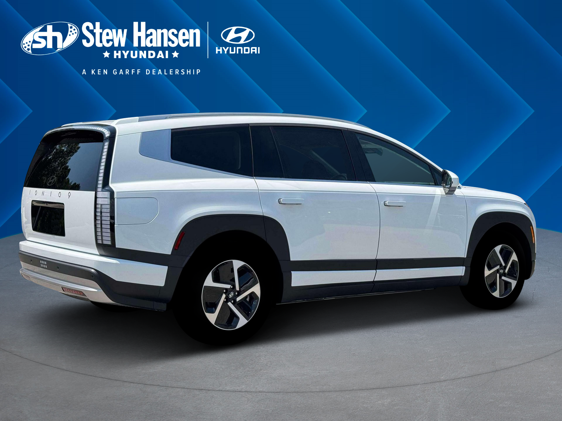 New 2026 Snow White Pearl Hyundai S image 27