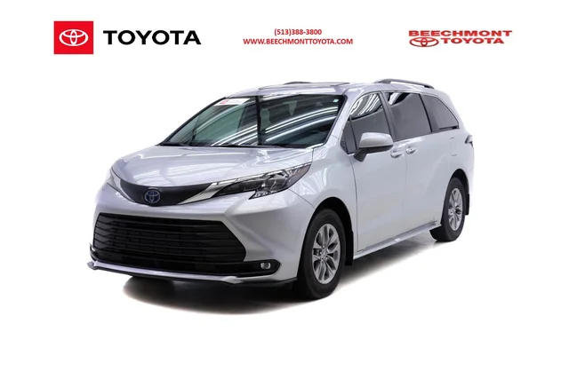 2025 Toyota Sienna XLE