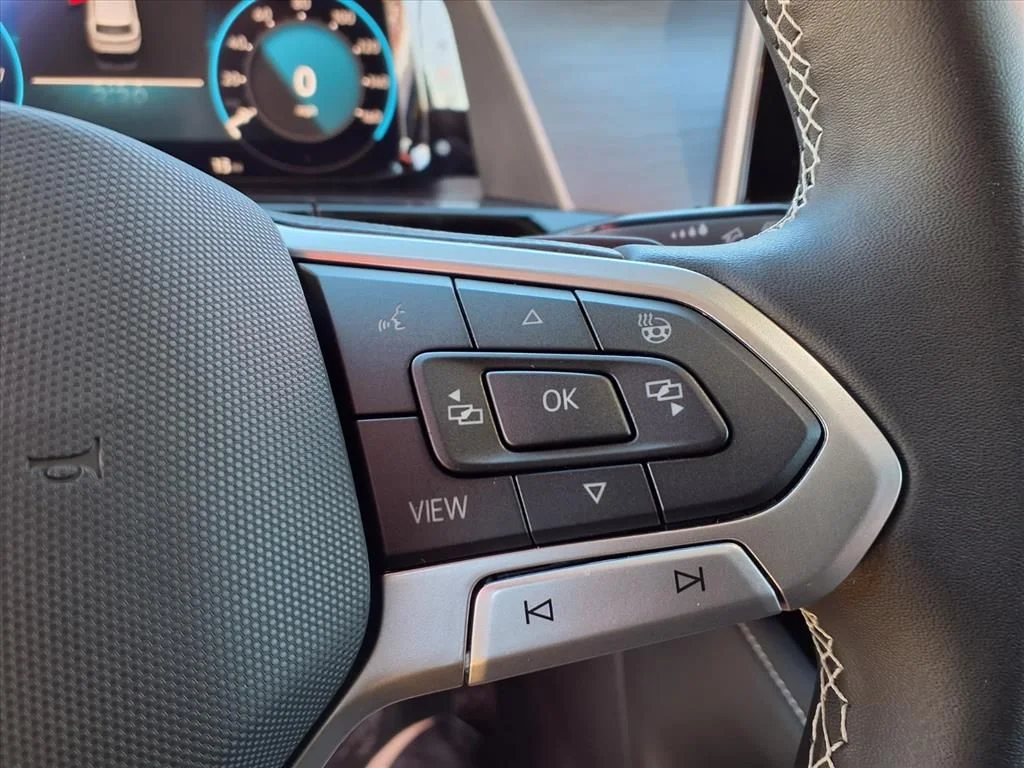 New 2026 Pure Gray Volkswagen 2.0T SE w/Technology image 20