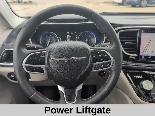 Used 2023 Black Chrysler Limited image 10