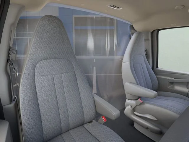 New 2025 Summit White Chevrolet 1WT image 16