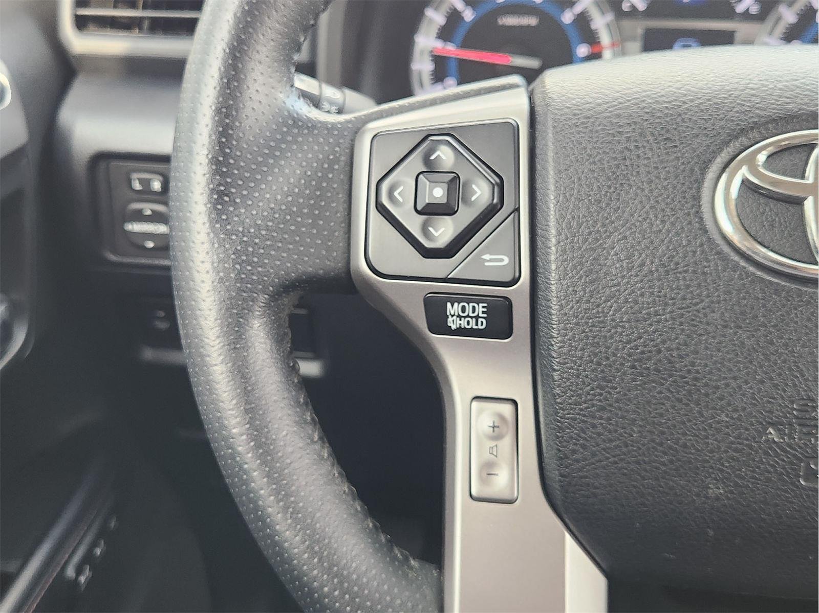 2018 Toyota 4Runner photo 29 of 34