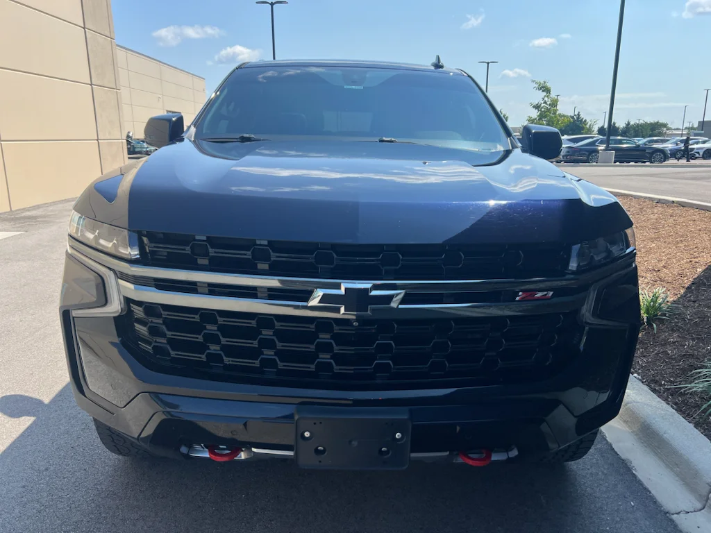 Used 2022 Midnight Blue Metallic Chevrolet Z71 image 2