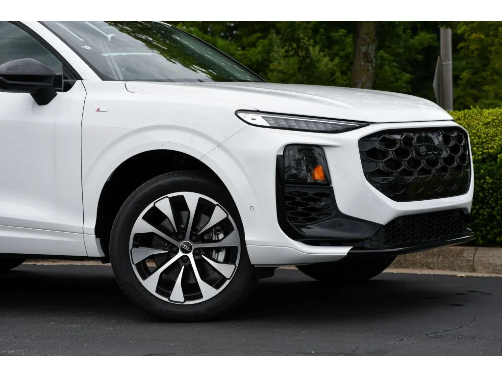 New 2026 Arkona White Audi S line image 10