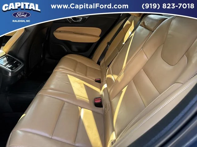Used 2024 Blue Volvo Ultimate image 18