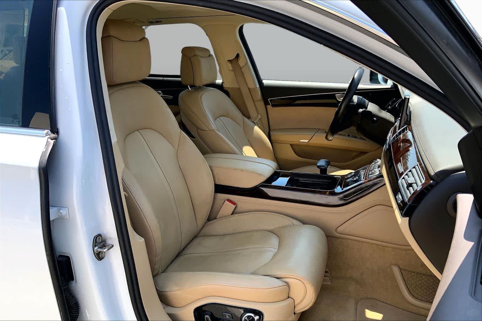 Used 2017 Glacier White Metallic Audi  image 8