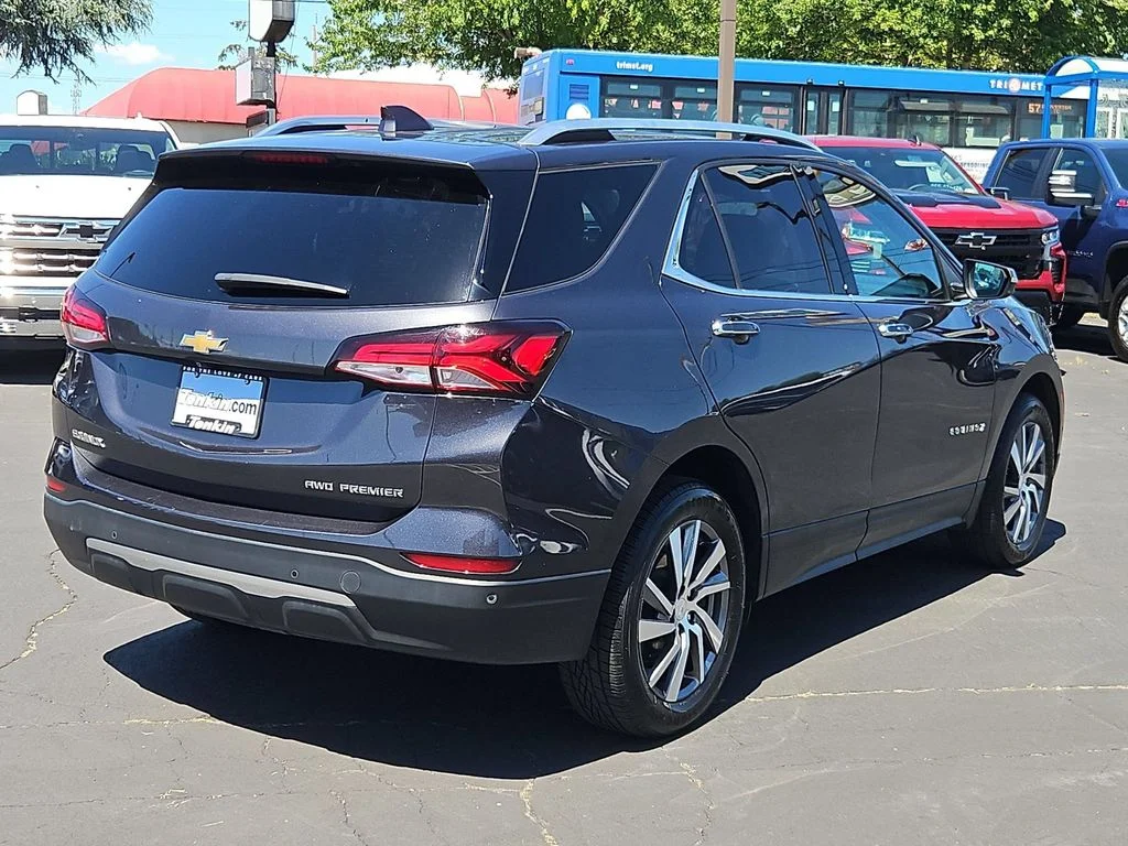 Used 2022 Iron Gray Metallic Chevrolet Premier image 6