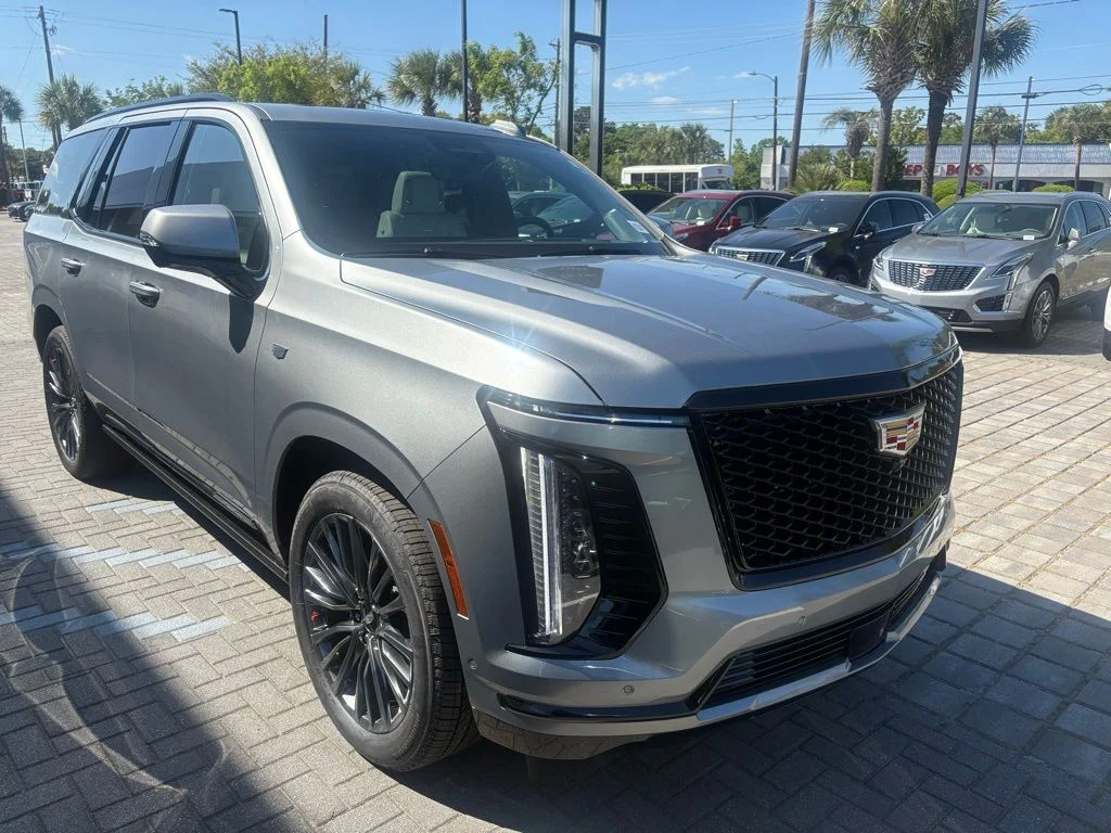 Used 2025 Silver Cadillac Sport Platinum image 5