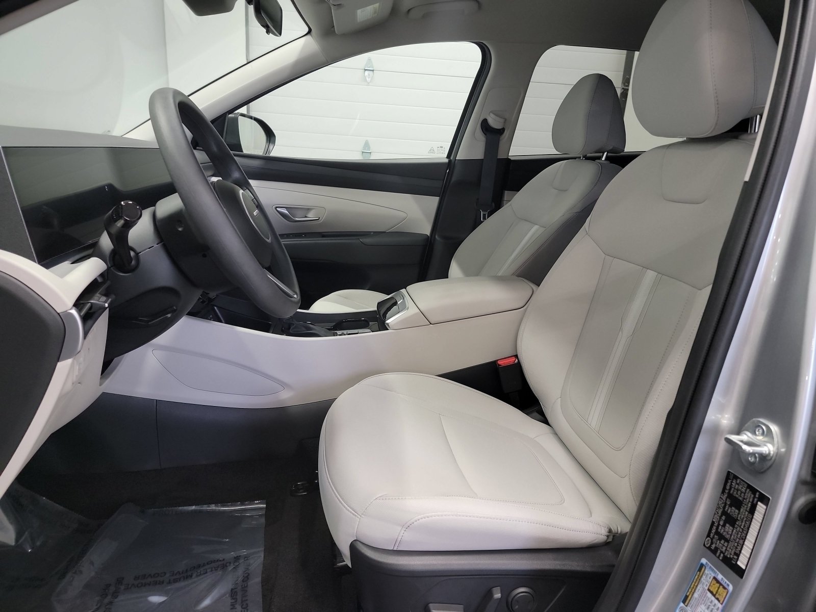 Used 2025 Shimmering Silver Hyundai SEL image 11