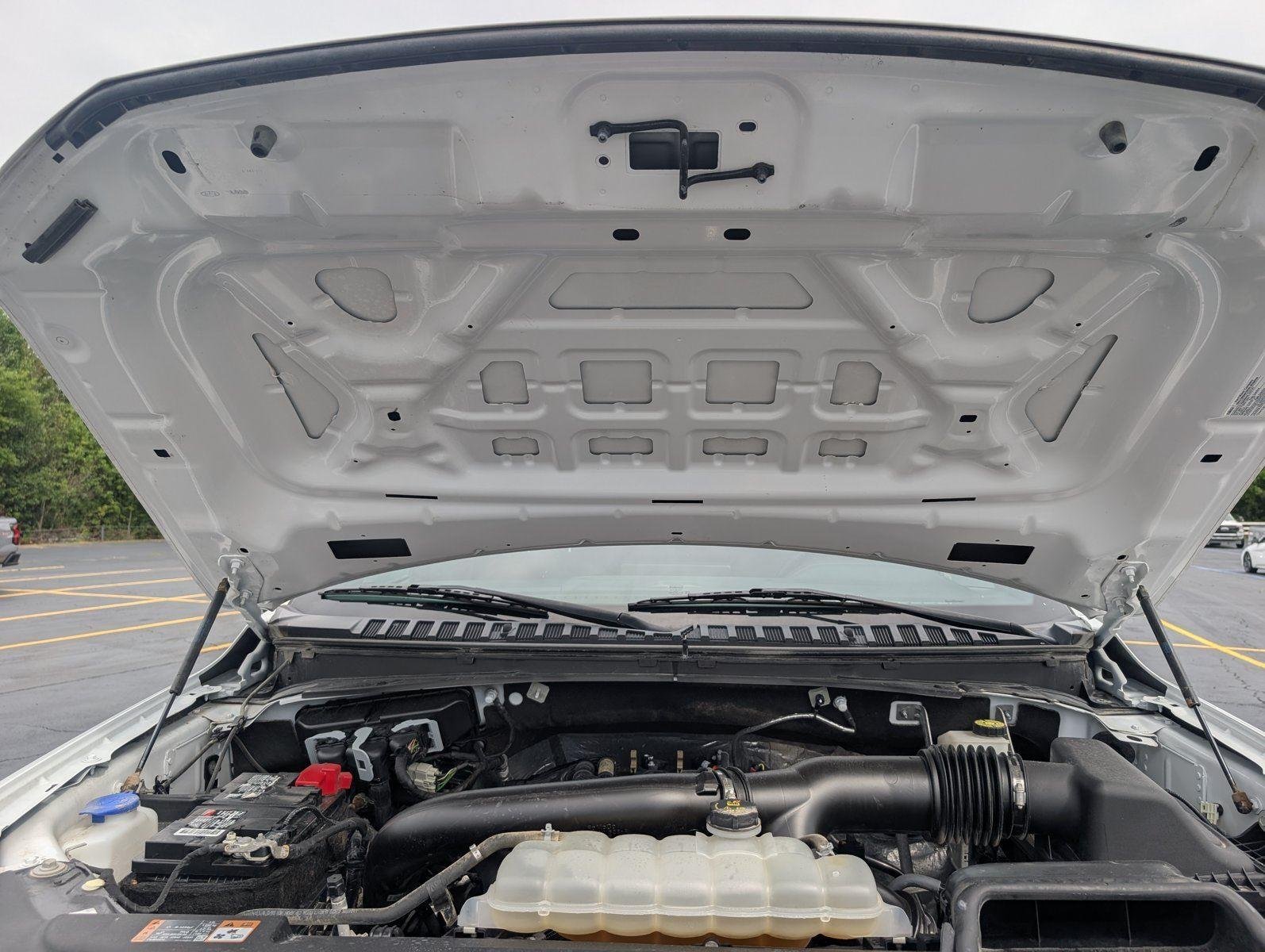 Used 2024 Oxford White Ford Limited image 35
