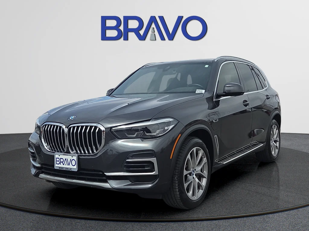 Used 2022 Gray BMW xDrive45e image 1