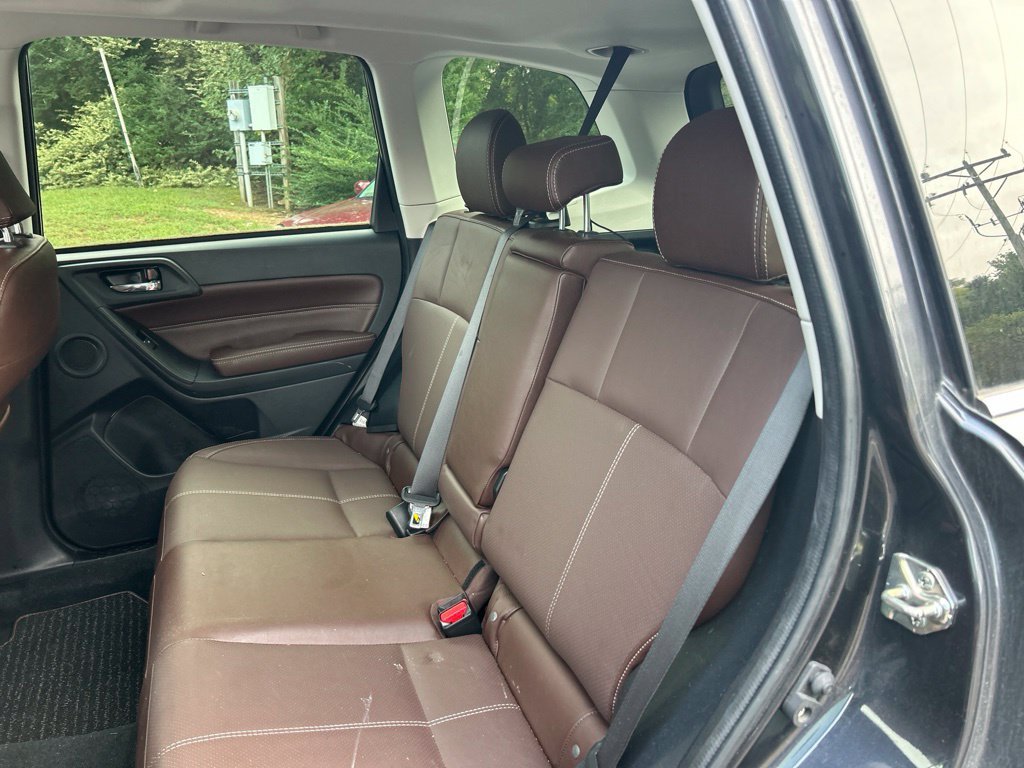 Used 2018 Gray Subaru 2.5i Touring image 15