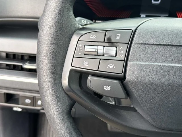 Used 2025 Red Kia LXS image 40