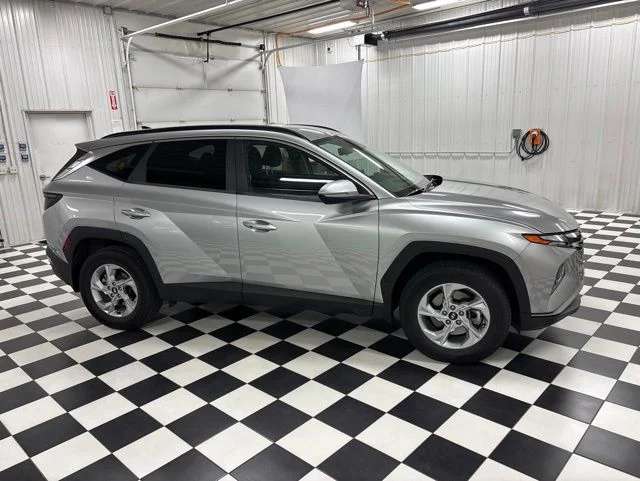 Used 2022 Hyundai Tucson SEL with VIN 5NMJBCAE6NH041704 for sale in Rochester, Minnesota