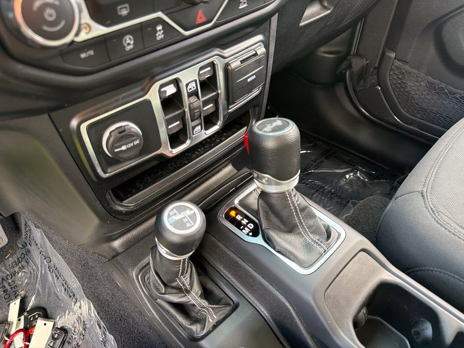 2022 Jeep Wrangler Unlimited Sahara - Photo 30