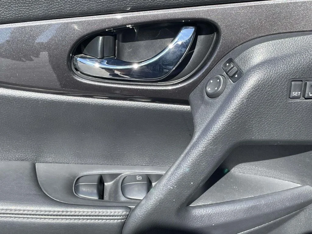 Used 2019 Gun Metallic Nissan SV image 18