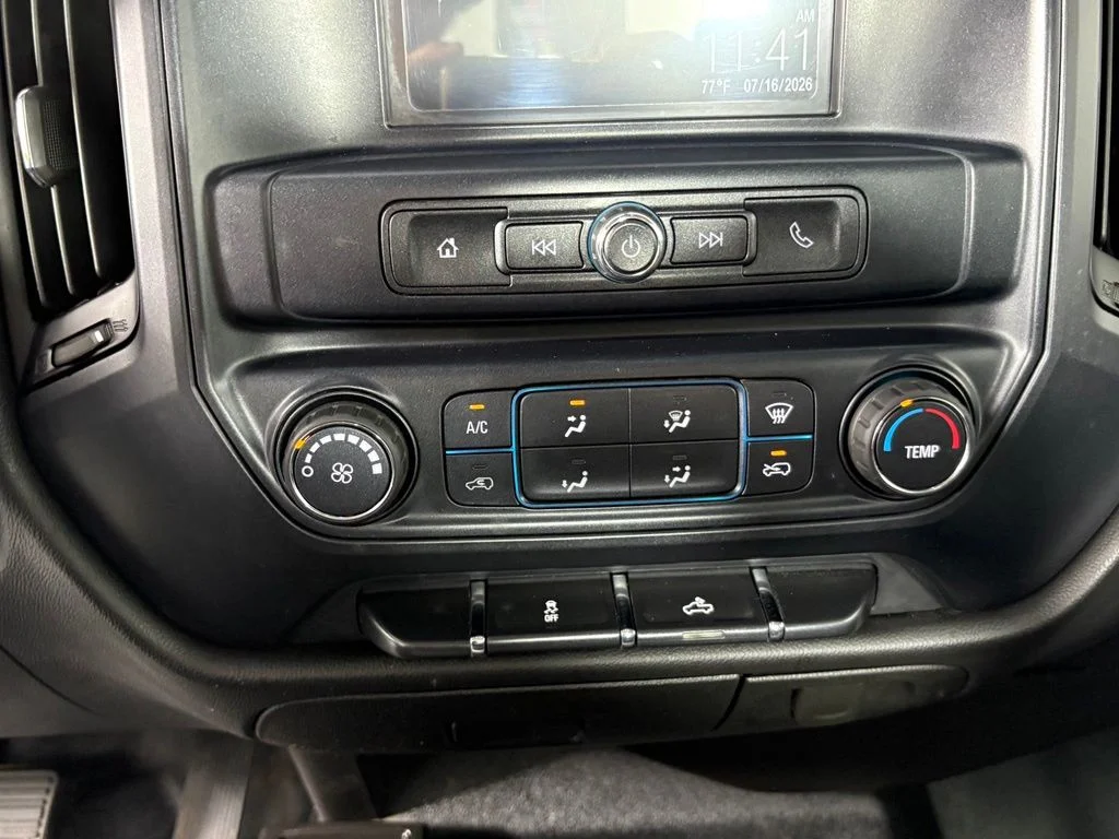 Used 2017 Summit White Chevrolet WT image 22