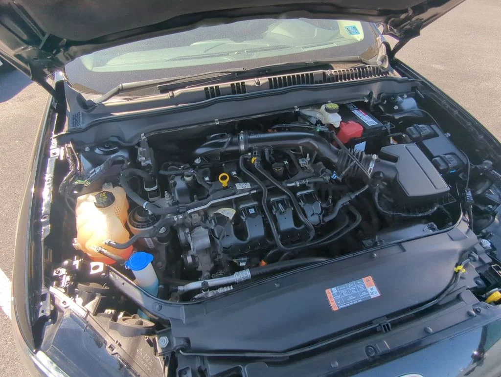 Used 2020 Black Ford SE image 25