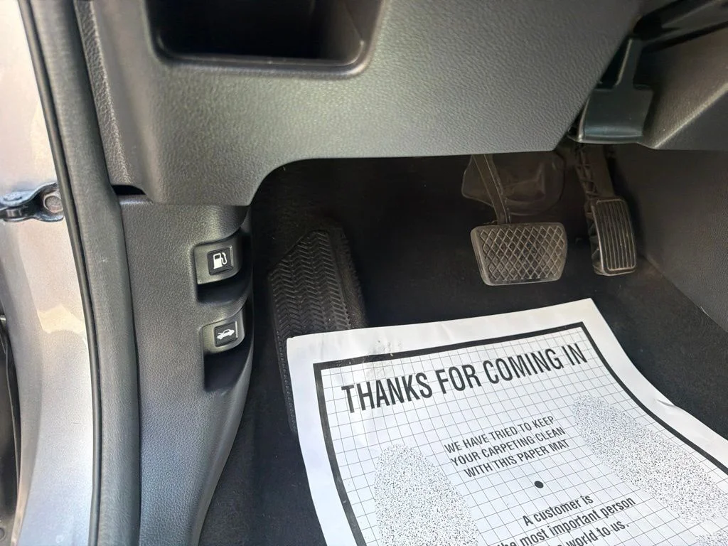 Used 2017  Honda EX-L image 25