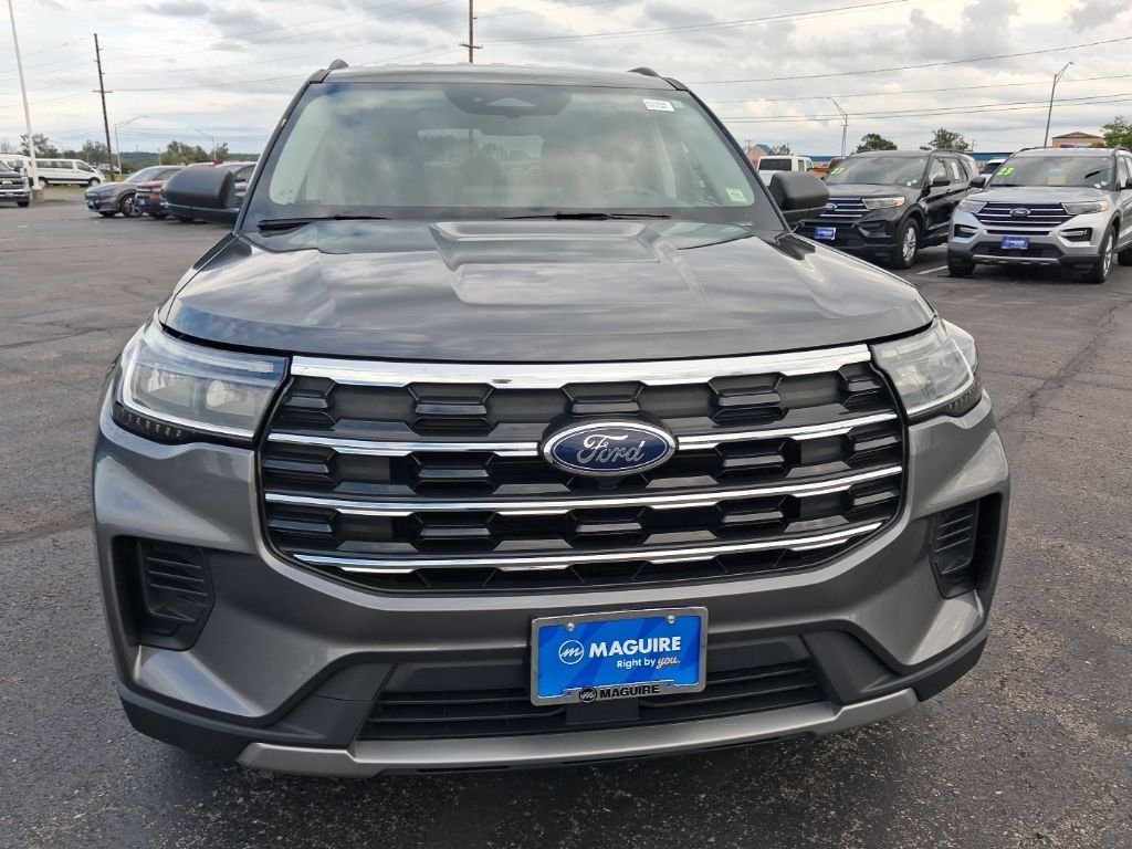 Used 2025 Gray Metallic Ford Active image 7