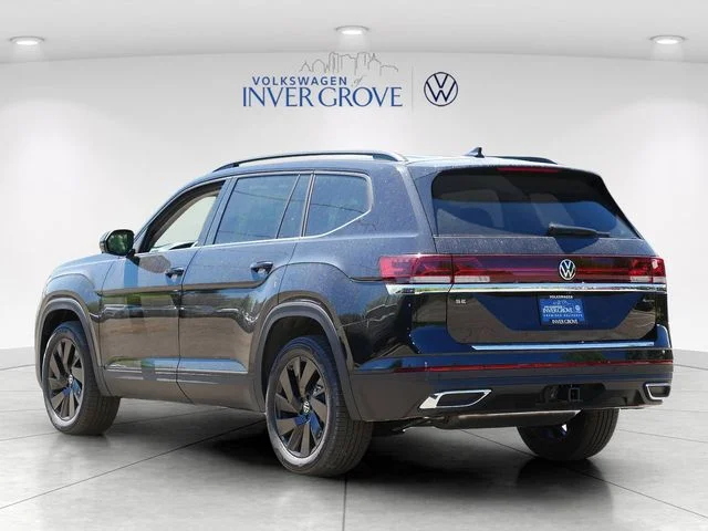 New 2026 Black Volkswagen 2.0T SE w/Technology image 3