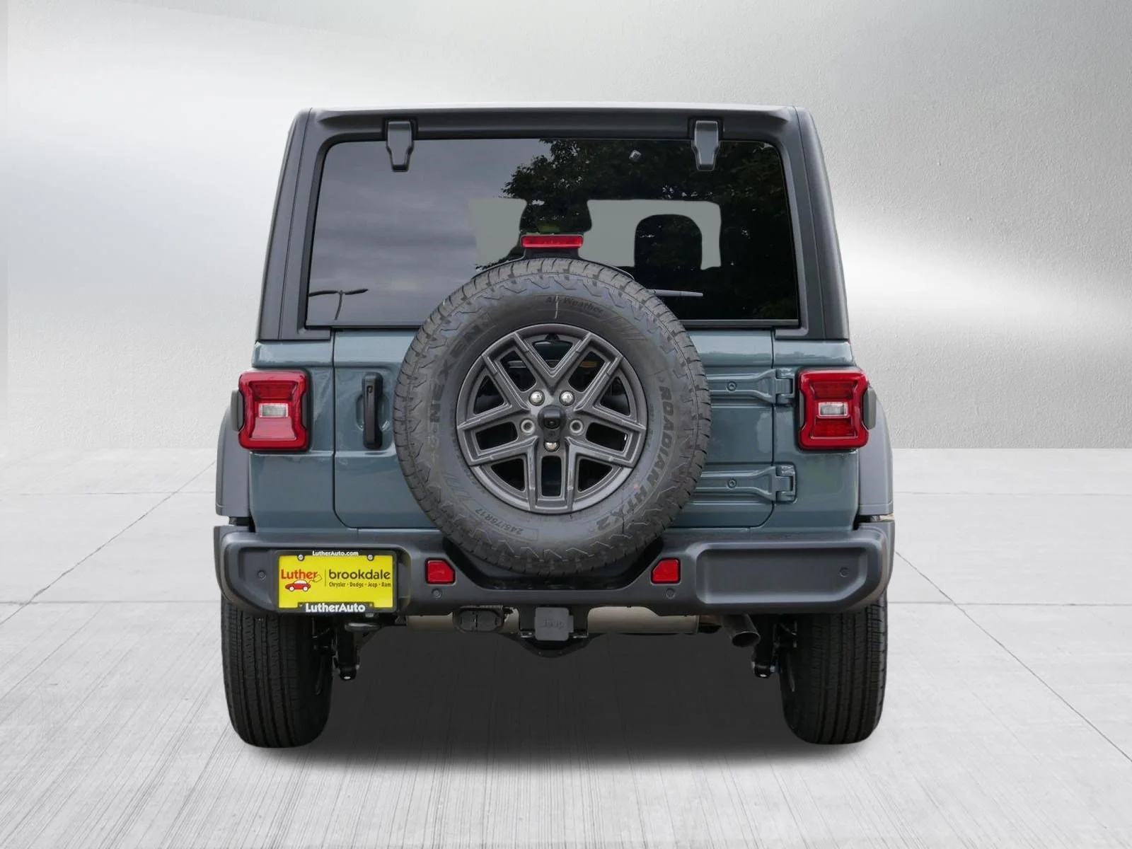 New 2026 Anvil Clear-Coat Exterior Paint Jeep Sport S image 6