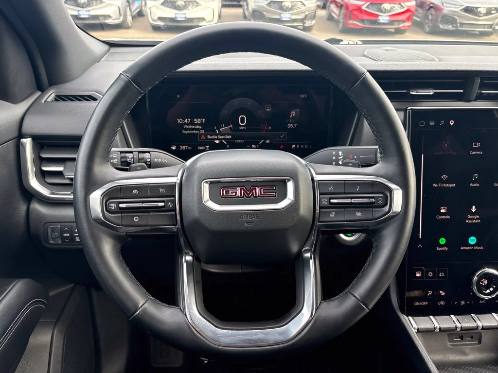 Used 2025 Silver GMC Elevation image 17