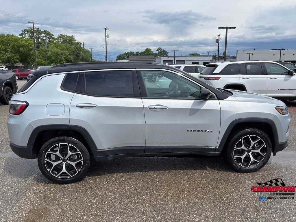 Used 2025 Silver Jeep Limited image 7