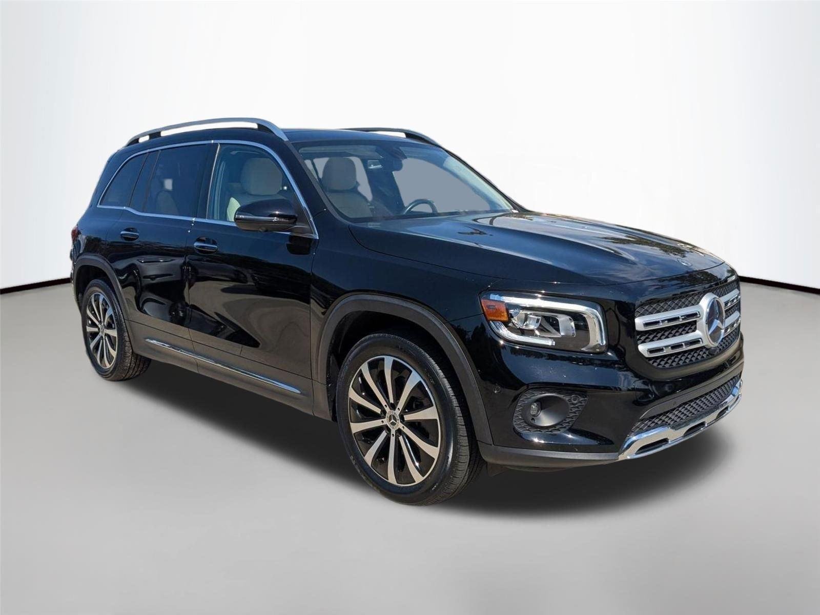 Used 2021 BLACK MERCEDES-BENZ TRUCK  image 3