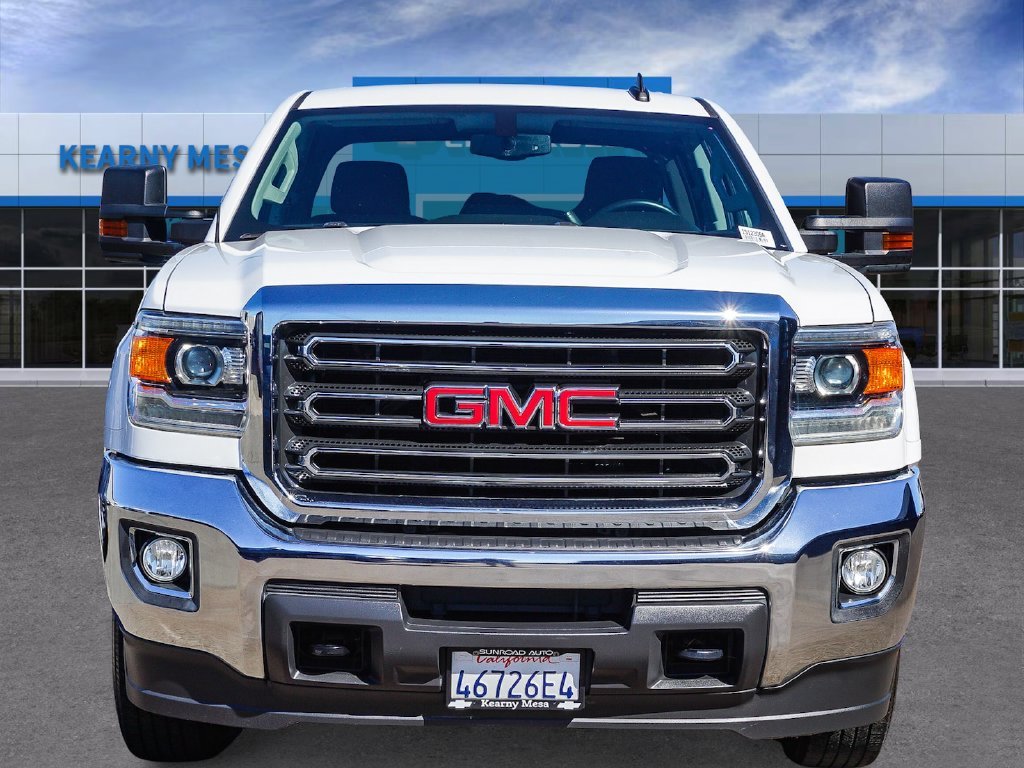 Used 2017 White GMC SLE image 2