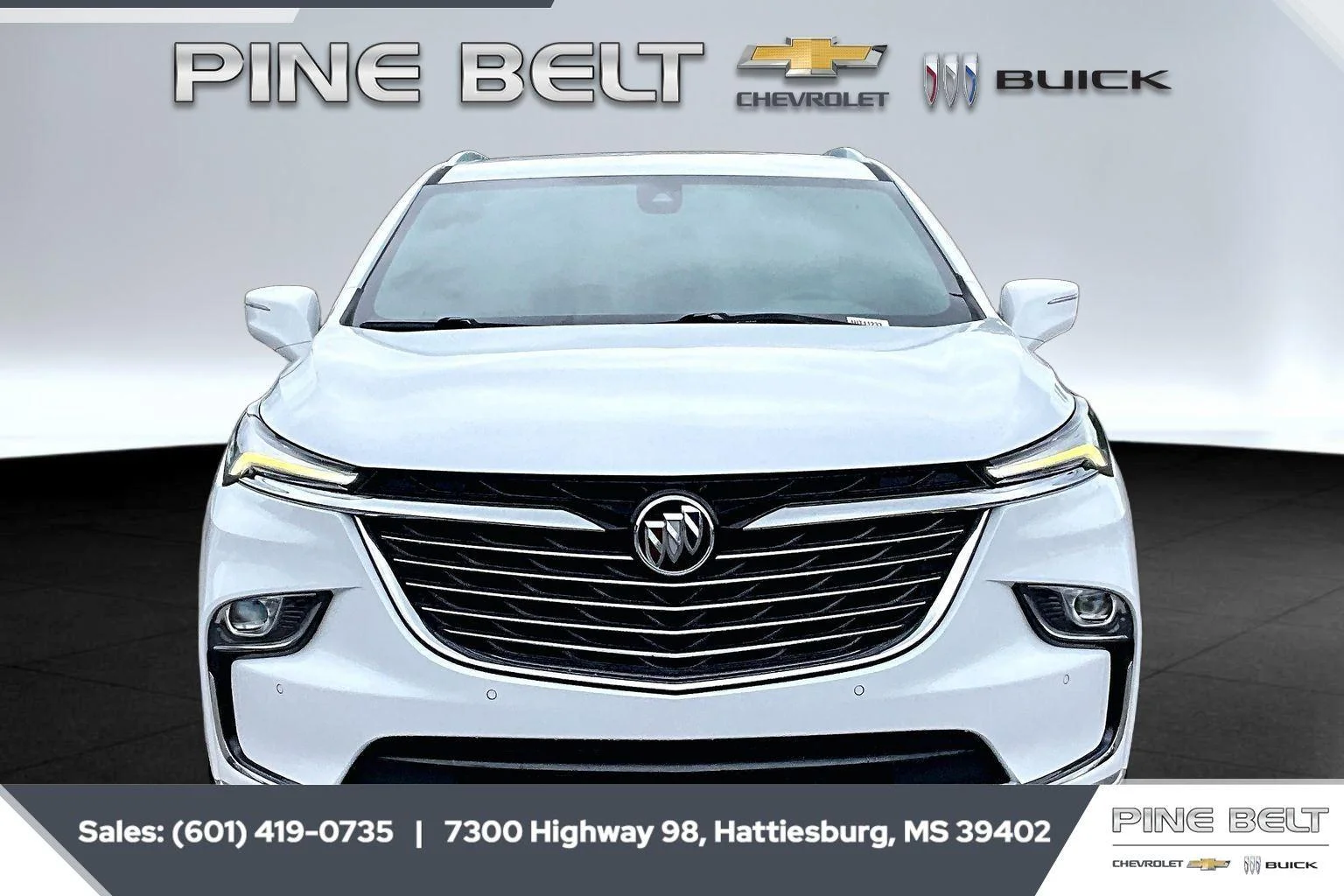 Used 2023 Summit White Buick Essence image 3