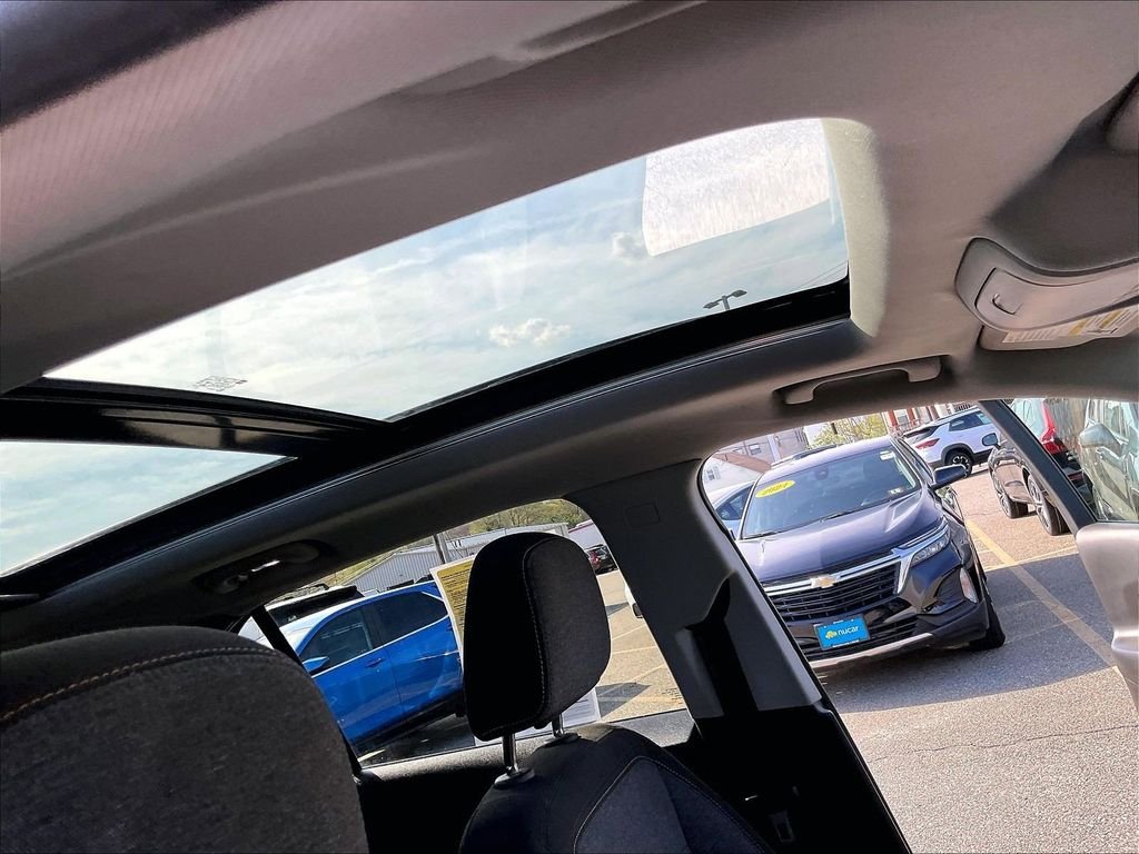 Used 2022 Blue Chevrolet LT image 21