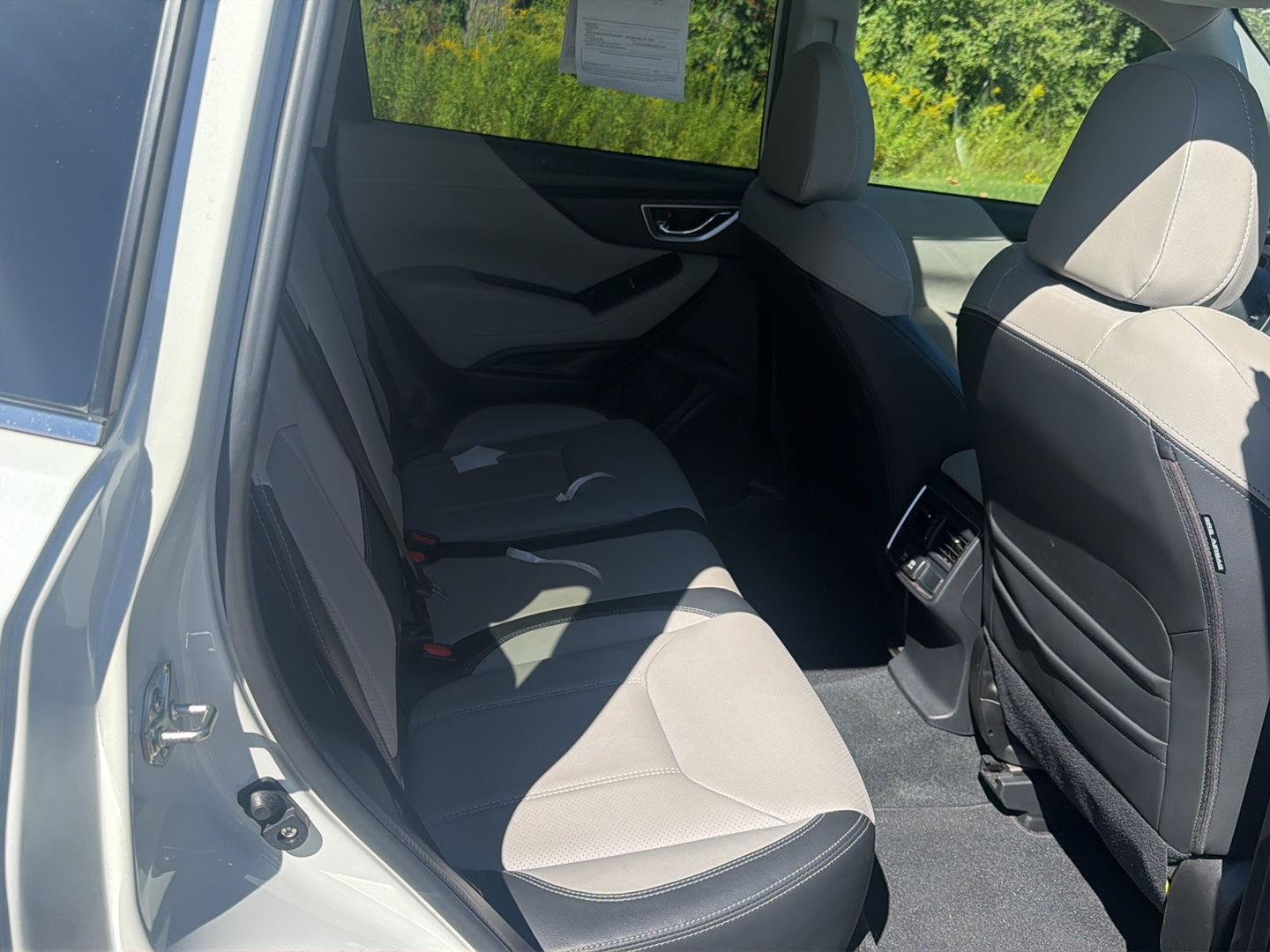 Used 2019 Crystal White Pearl Subaru Limited image 20