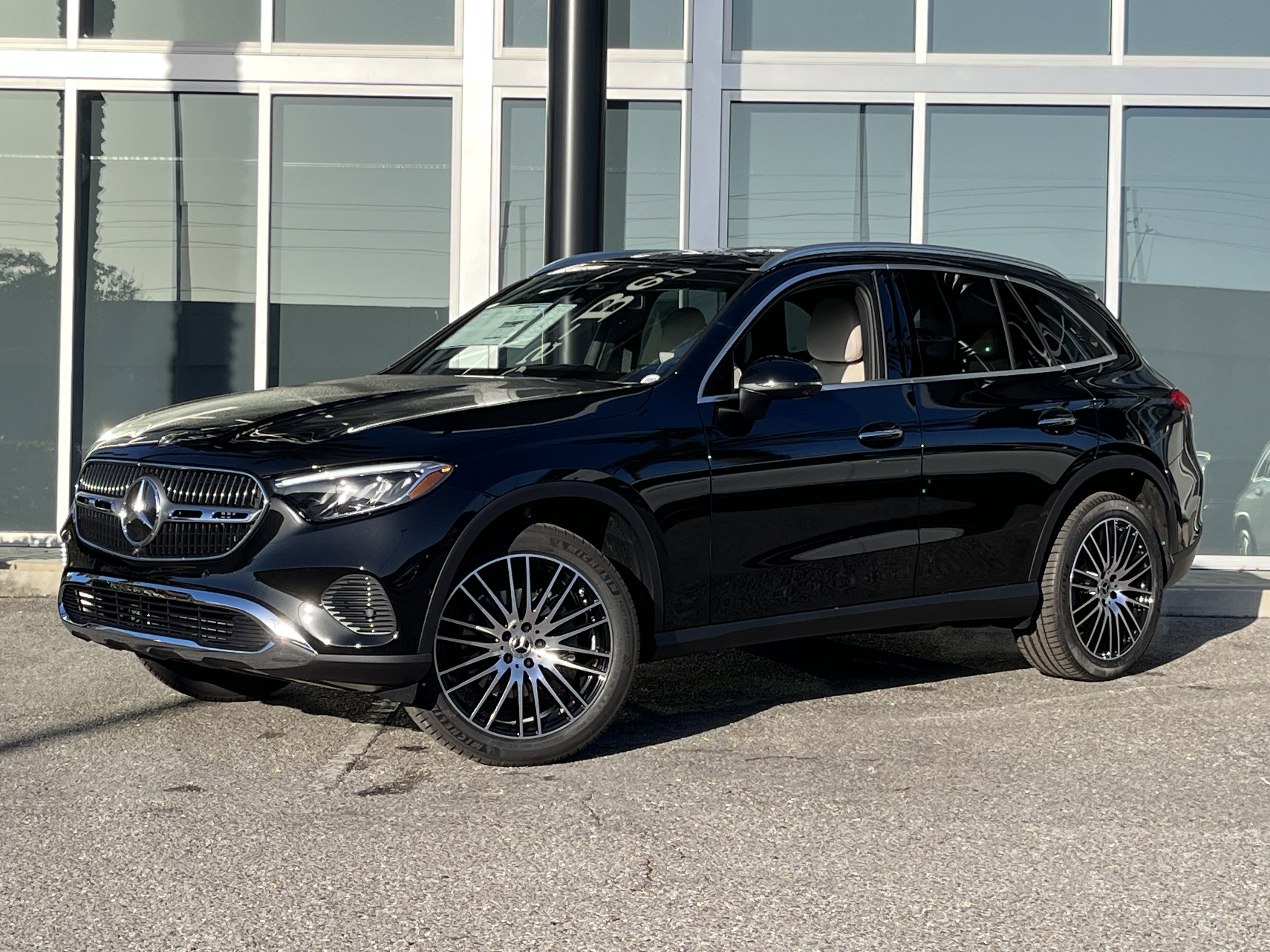 New 2026 Obsidian Black Metallic Mercedes-Benz GLC 300 image 2