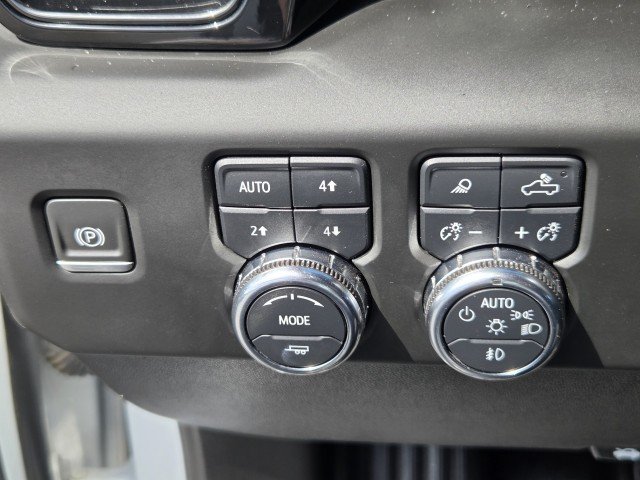 Used 2024 Summit White GMC AT4 image 15