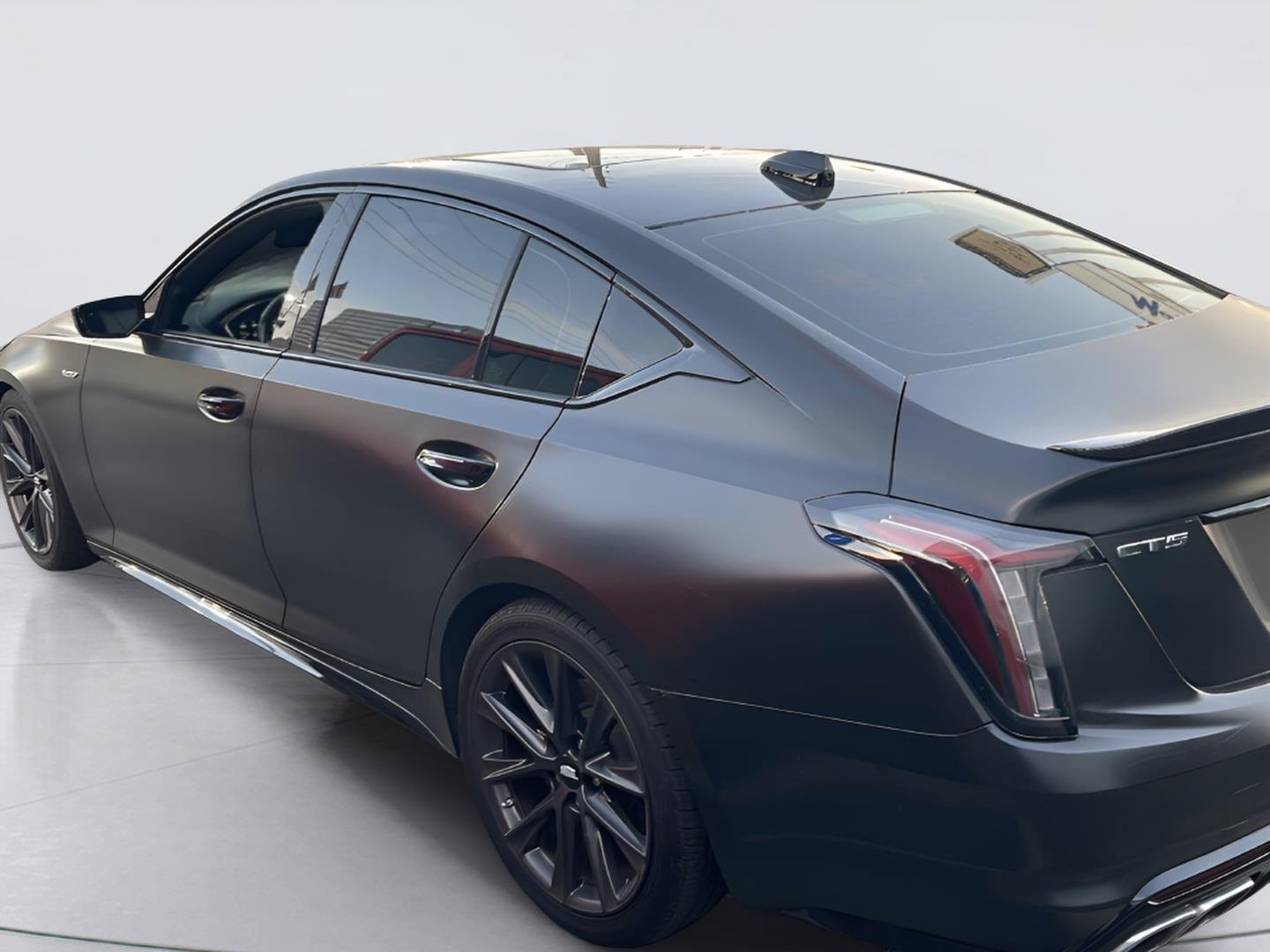2021 Cadillac CT5-V photo 4 of 5
