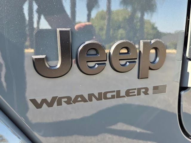 New 2026 Anvil Clear-Coat Exterior Paint Jeep Sahara image 11